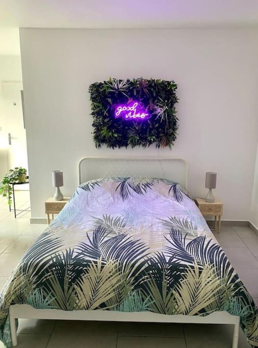 Studio Avec Terrasse Et Jacuzzi 瓦尔邦讷 外观 照片