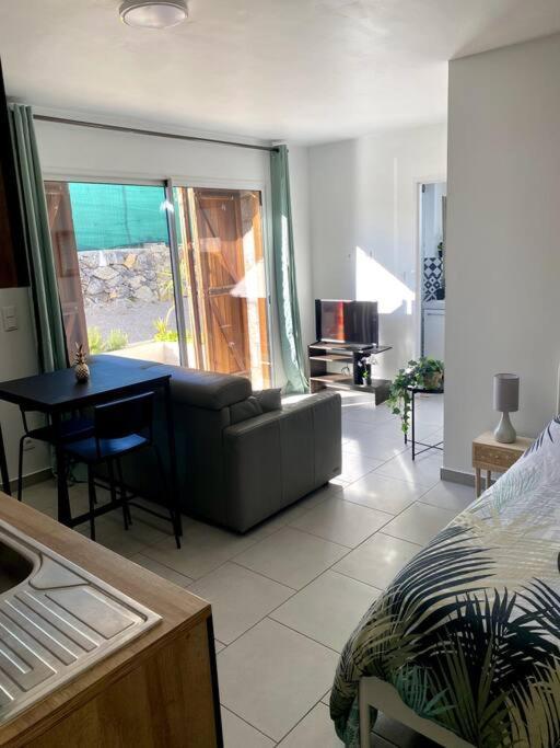 Studio Avec Terrasse Et Jacuzzi 瓦尔邦讷 外观 照片